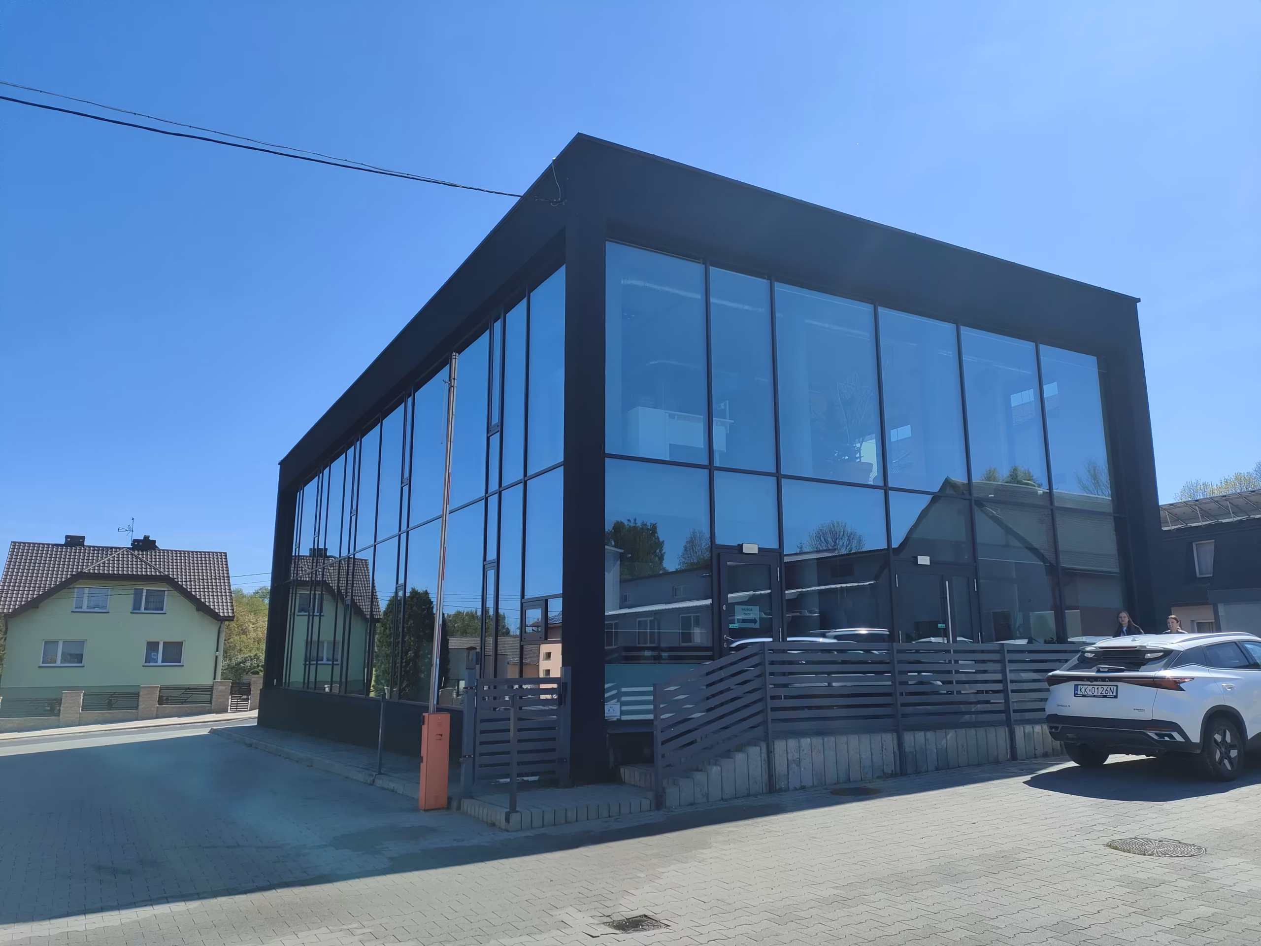 Mycie budynków szklanych - Mizu Servicve